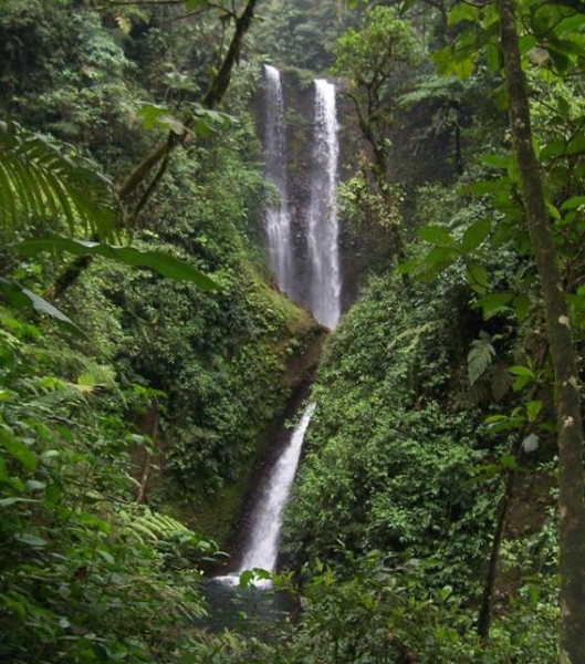 Cascada Undios